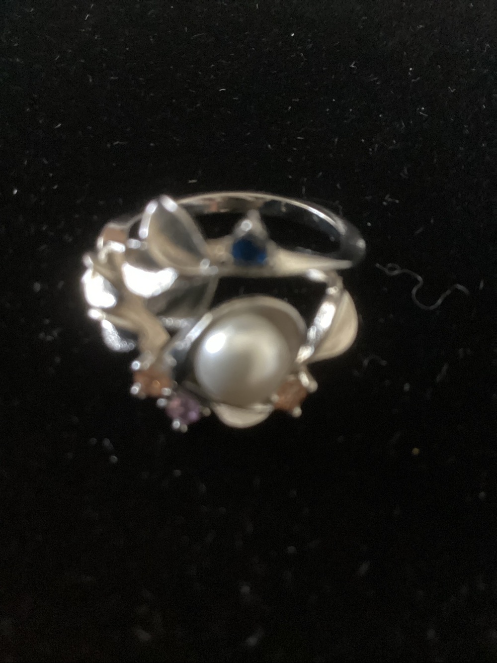 Sterling Silver Pearl Floral Ring with Blue and Purple Accent Stones - Picture 4 of 4